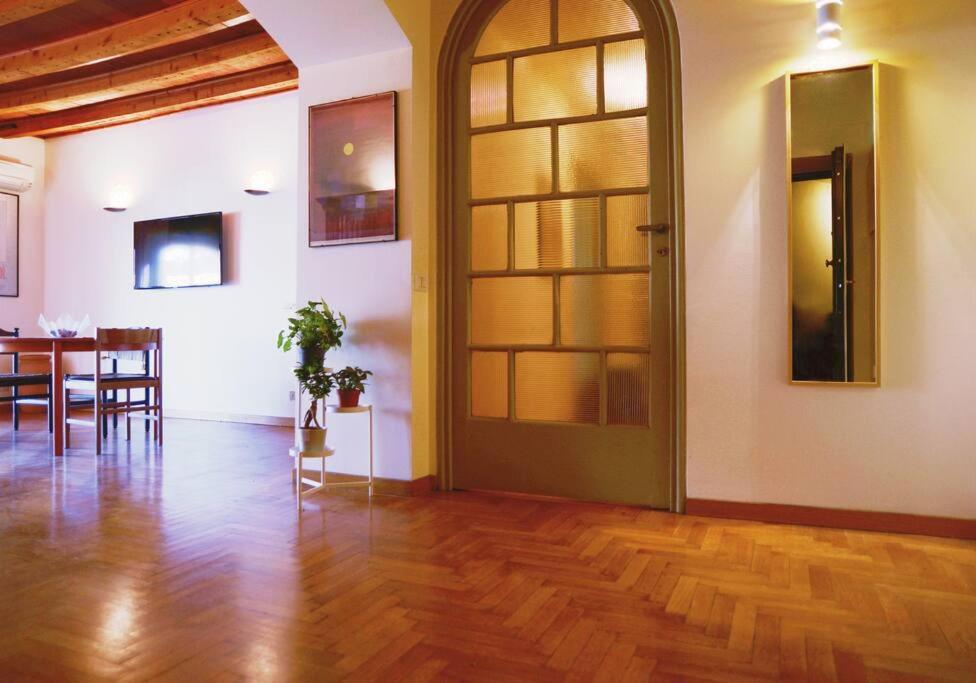 Urban House - Elegant Apartment Brera Milan Center Ngoại thất bức ảnh